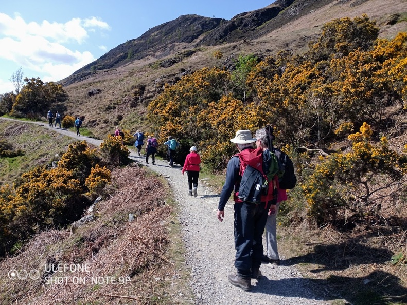2 A stroll up Catbells terrace.jpg